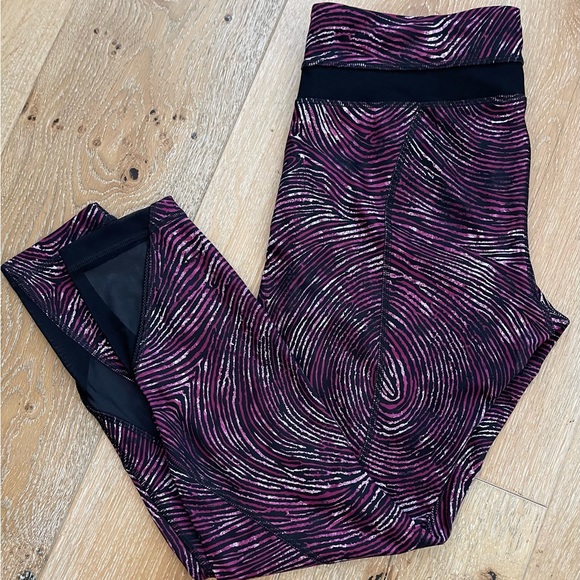 Seawheeze Inspire Crop Seawheeze-Who Done It Regal Plum Black/Black. Super Rare! - Picture 6 of 10